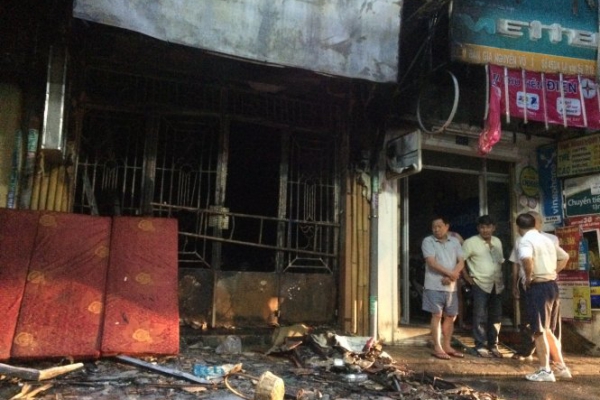 Cháy lớn trên đường Lê Văn Sỹ, 6 người trong một nhà tử vong 
